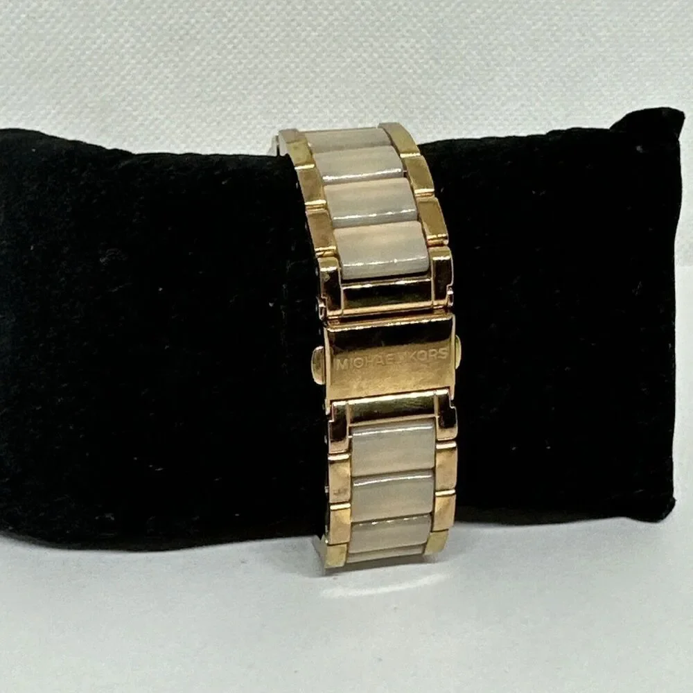 Michael Kors Parker MK5896 Women Rose Gold Analog Dial Quartz Wrist Watch NUL42